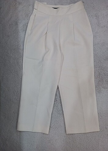 Zara 28 beden beyaz pantolon