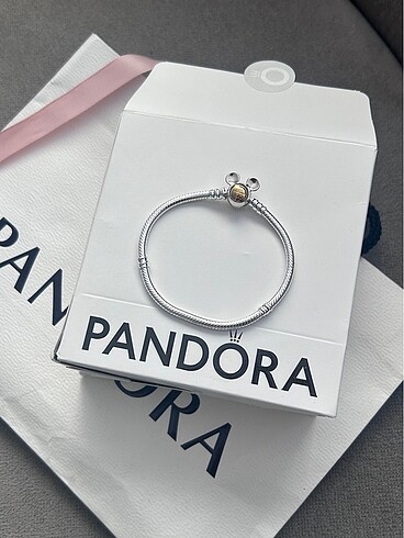 Pandora Pandora 100.yıl Mickey bileklik