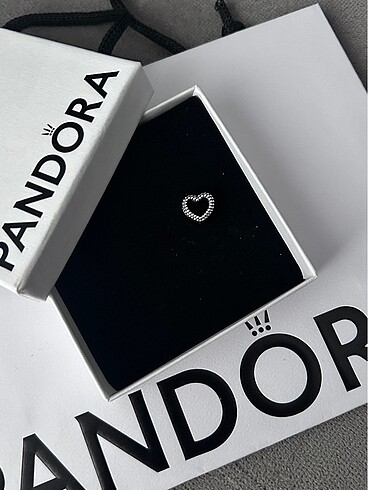 Pandora Pandora boncuklu kalp charm