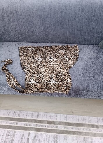 Diğer Yandan bağlamalı Leopar desenli bluz