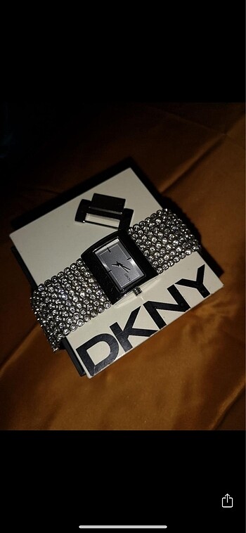 DKNY NY4661 taşlı saat
