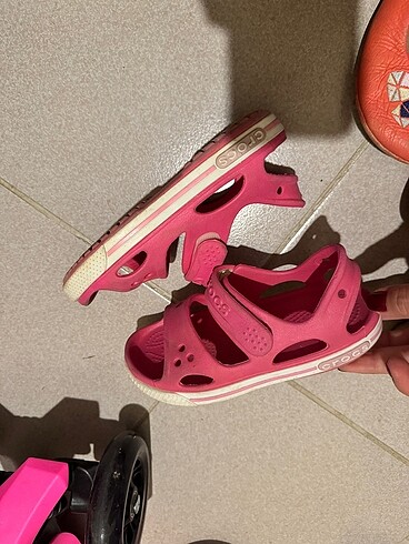 30 Beden pembe Renk Crocs sandalet