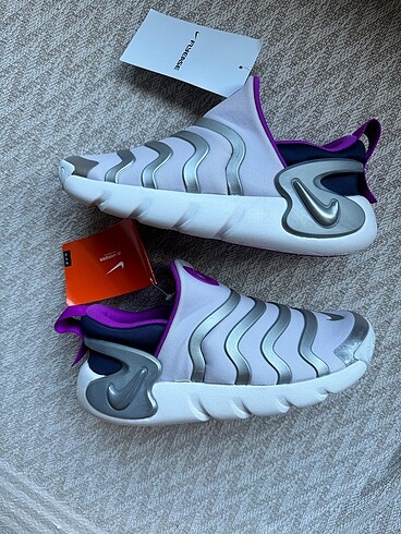 Nike Nike Dynamo Go Flyease