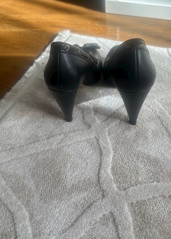 Siyah Tokalı Klasik Yüksek Topuklu Stiletto - Görsel 5