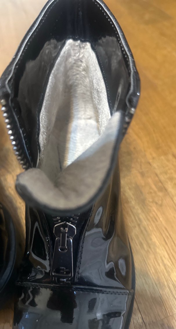 Siyah Parlak Fermuarlı Gotik Kadın Bot - Görsel 5