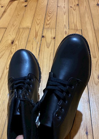 Erkek Siyah Bağcıklı Goth Bot - Görsel 3