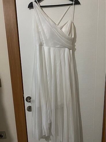 Beyaz simli nikah / nişan elbisesi