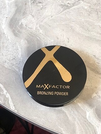 Max factor bronzer