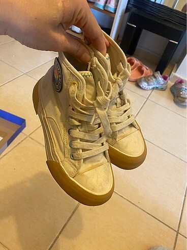 Zara kız çocuk convers 28-30