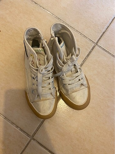 28 Beden Zara kız çocuk convers 28-30