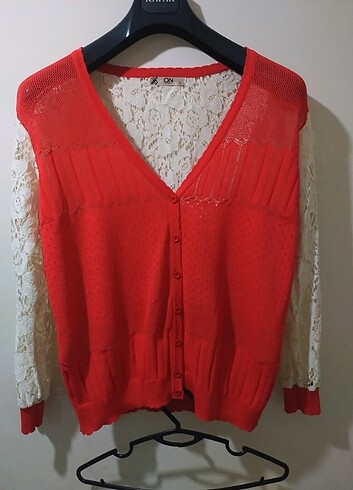 On fasion dantel detaylı hırka