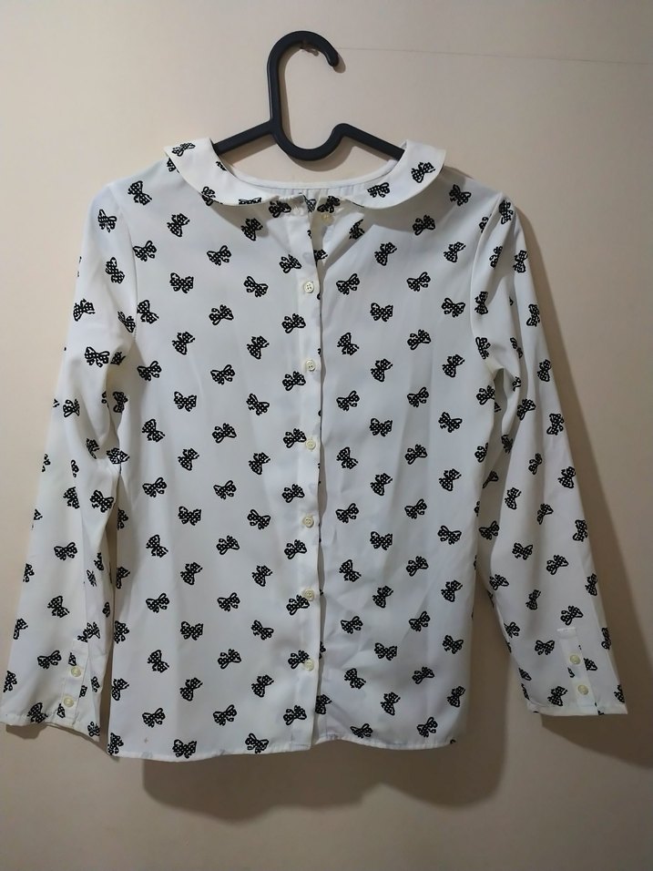 Uzun Kollu Beyaz Baskılı  Gömlek - Görsel 2