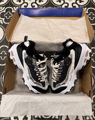 Skechers fiyat son 39