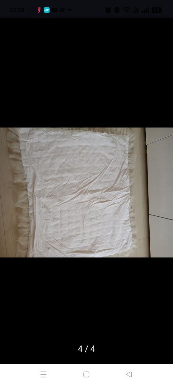 Sarı Nakışlı Örgü Bebek Battaniyesi - Görsel 4