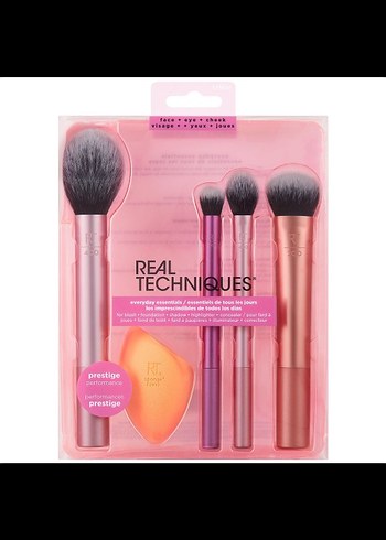 Real Techniques Pembe Pastel Makyaj Fırçası Seti