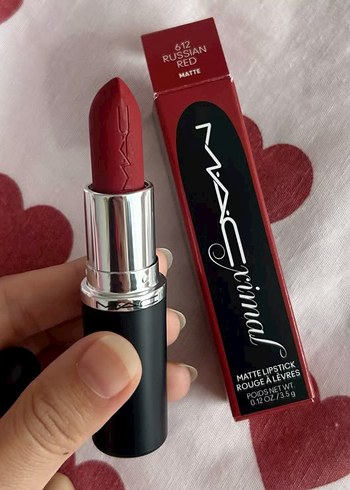 MAC russian red