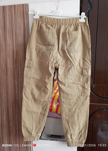 Bej Kadın Kemerli Bol Kesim Kumaş Pantolon - Görsel 2