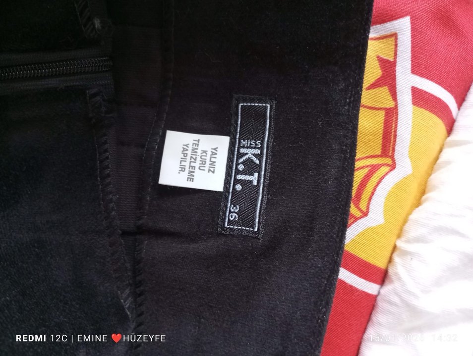 Siyah Süet Pilili Mini Etek - Görsel 4