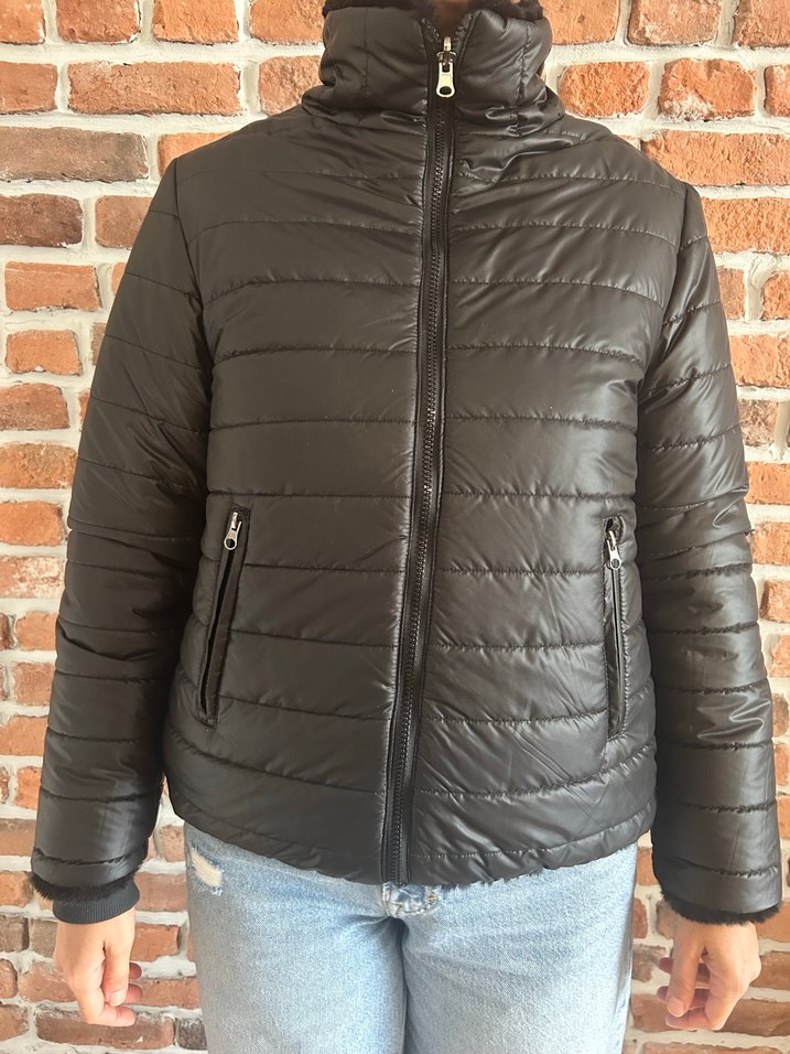 Siyah Çift Taraflı Kısa Kadın Mont - Görsel 3