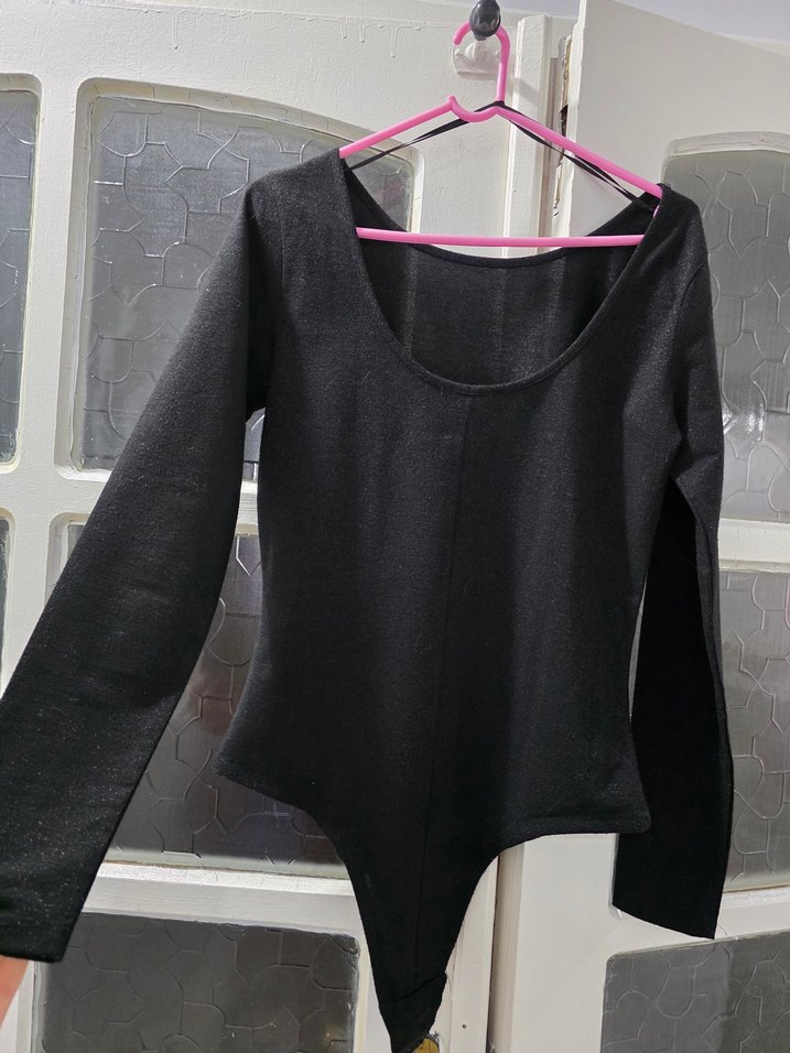 Uzun Kollu Siyah Kadın Bluz - Görsel 2