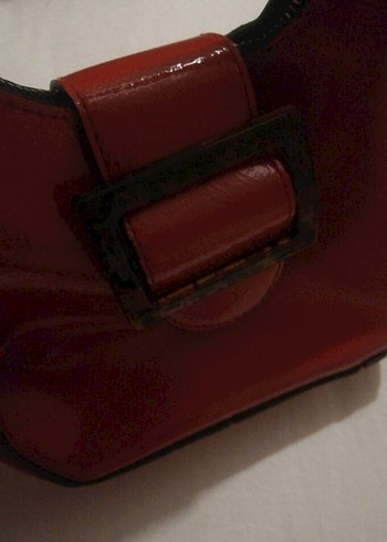 Kırmızı Parlak Deri Kadın Çantası - Görsel 7