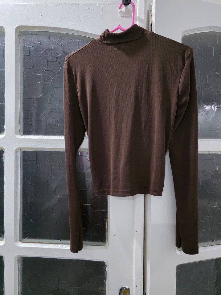 Kahverengi Pilili Yüksek Yaka Kadın Bluz - Görsel 2