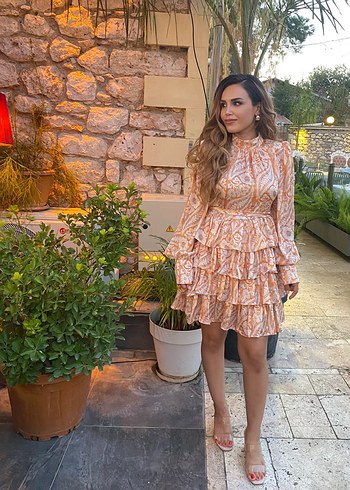 Saten kısa elbise