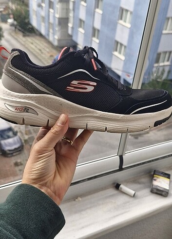 38 Beden siyah Renk skechers spor ayakkabı