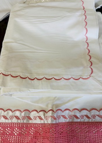 Dantel Nakışlı Pembe Yatak Örtüsü Takımı - Görsel 5