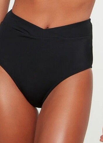 Trendyol & Milla V Kesim Yüksek Bel Bikini Altı