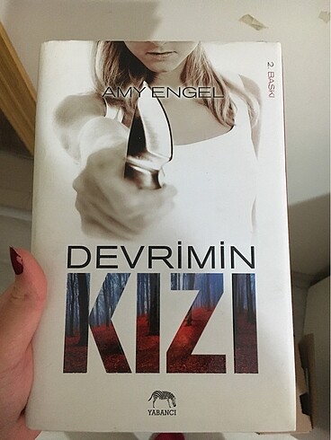  Kurucunun ve devrimin kızı kitap amy engel