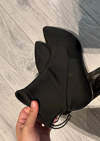 Siyah Stiletto Topuklu Lastikli Kadın Bot çorap bot çizme