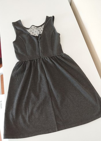 H&M Kolsuz V Yaka Dantel Detaylı Gri Kız Elbisesi 12-14 yaş arası
