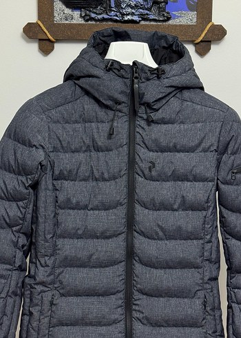 Peak Performance Kapüşonlu Kadın Şişme Mont - Görsel 5