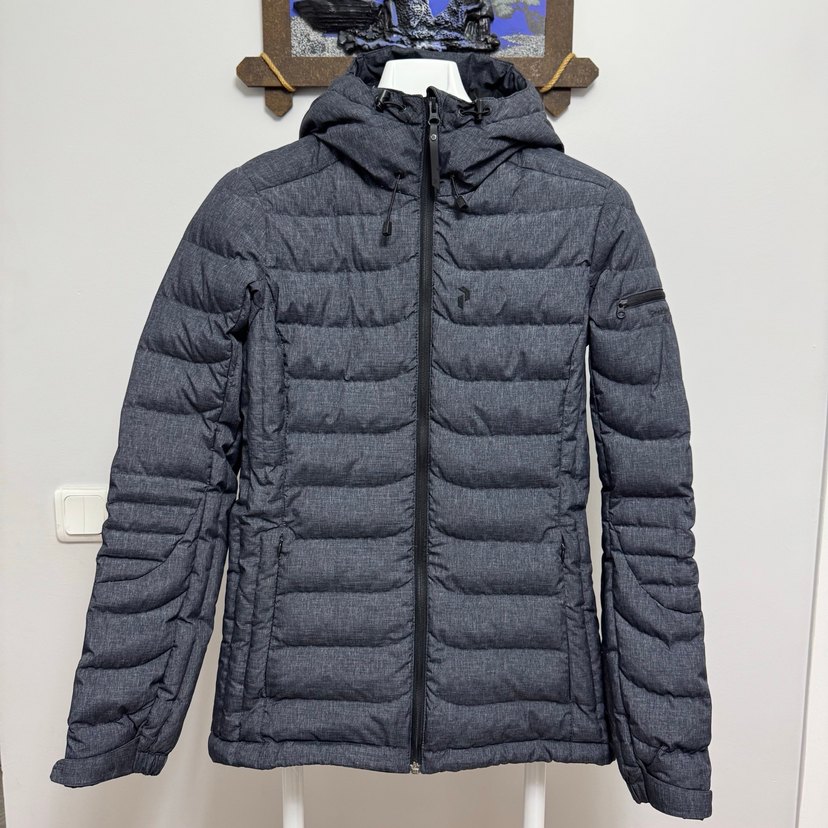 Peak Performance Kapüşonlu Kadın Şişme Mont - Görsel 3