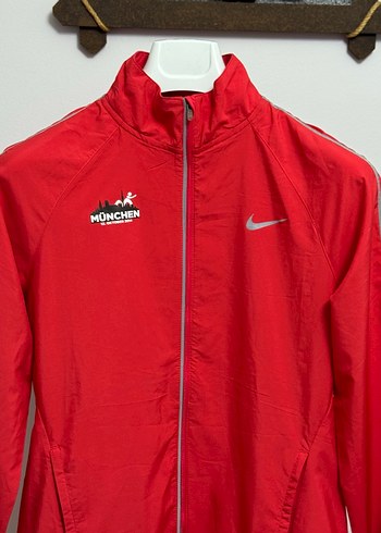 Nike Kırmızı Fermuarlı Kadın Eşofman Üstü - Görsel 5