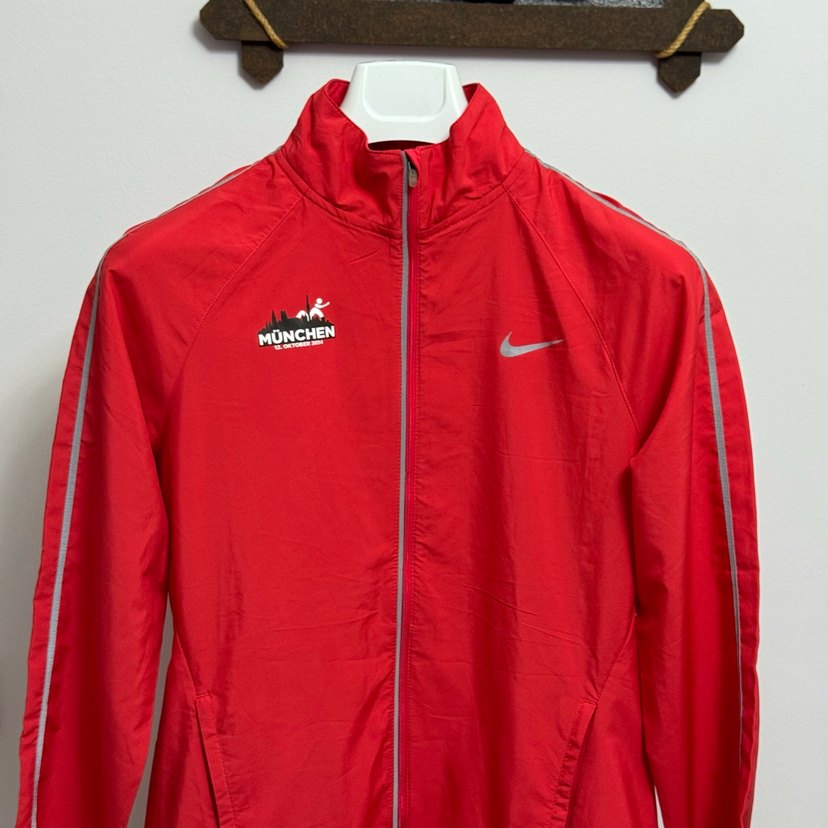 Nike Kırmızı Fermuarlı Kadın Eşofman Üstü - Görsel 5