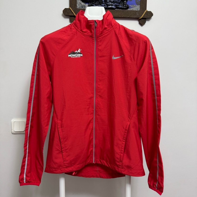 Nike Kırmızı Fermuarlı Kadın Eşofman Üstü - Görsel 3