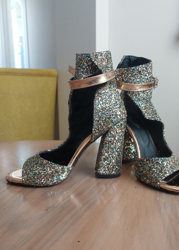 Bambi topuklu ayakkabı  - Görsel 2