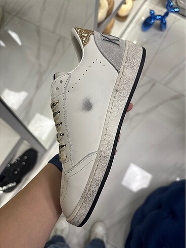 40 Beden Golden goose