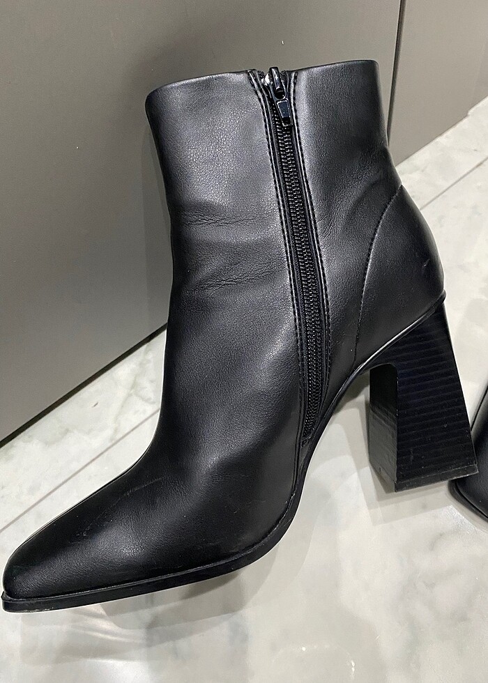 MANGO KARE BURUNLU BİLEKTE BOT - Görsel 5