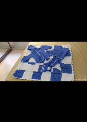 Nakışlı Mavi Bebek Önlüğü sipariş üzerine işlenir haz - Görsel 6