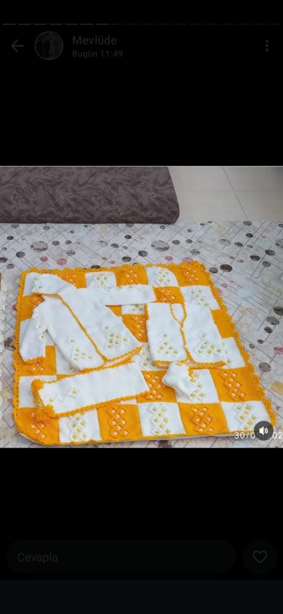 Nakışlı Mavi Bebek Önlüğü sipariş üzerine işlenir haz - Görsel 2