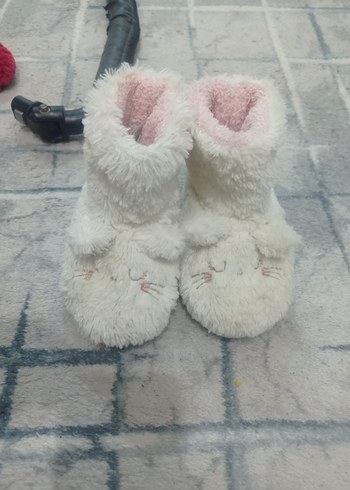 Kızlar için Beyaz Kürklü Sıcak Terlik - Görsel 2