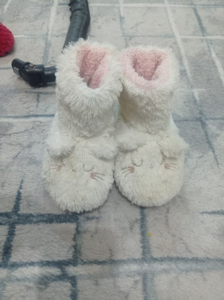 Kızlar için Beyaz Kürklü Sıcak Terlik - Görsel 2