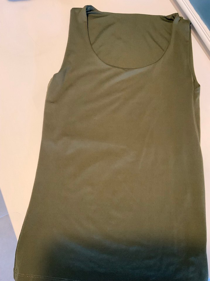 Kadın Haki Kolsuz Atlet - Görsel 2