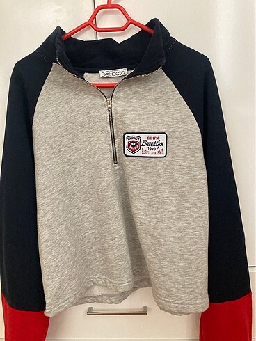 Fermuarlı sweatshirt
