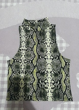 çok şık duran likralı m beden bluz