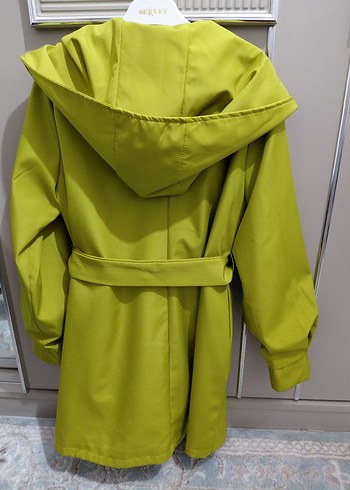 yeşil Uzun Kuşaklı Kadın Yağmurluk - Görsel 4