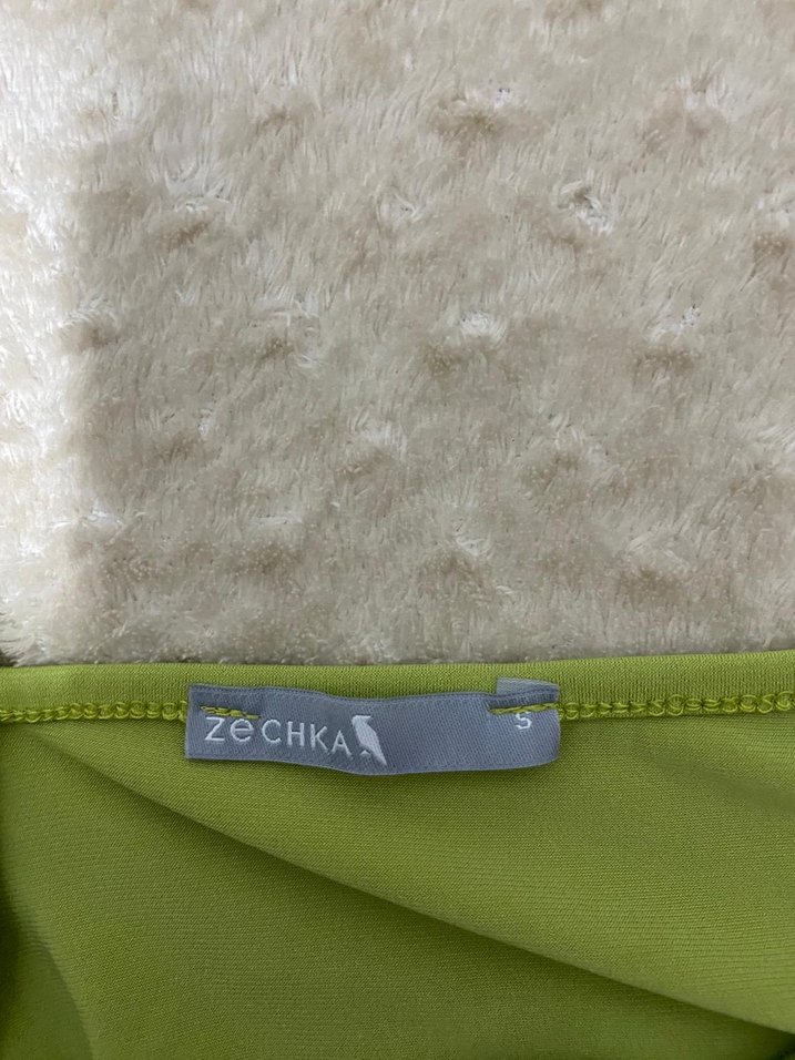 Parlak Yeşil Bebek Taşıma Slingi ZECHKAS - Görsel 2